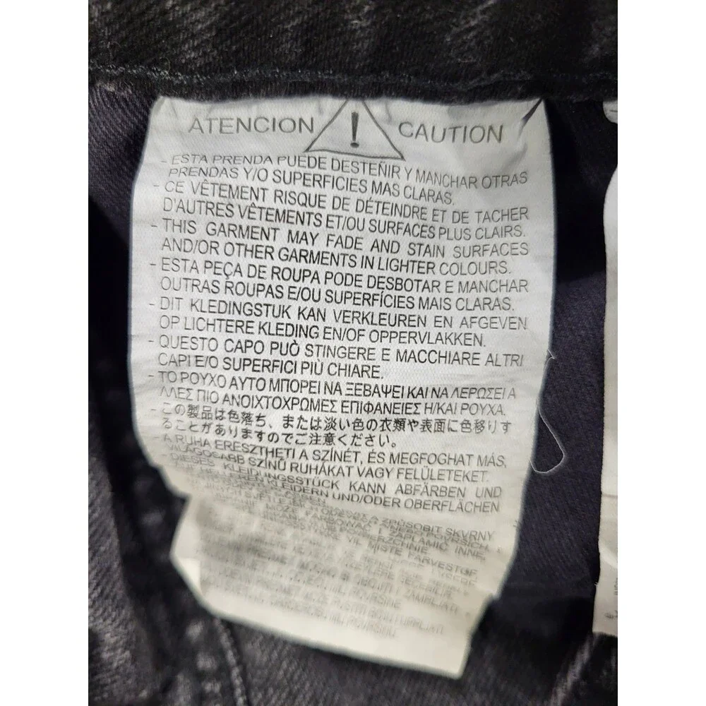 Zara pants are Mom Fit (or 